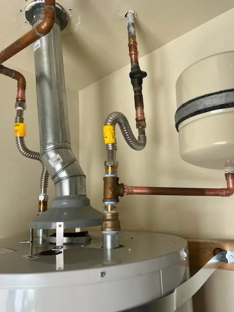 Water heater installation and plumbing repair in Evergreen Ridge